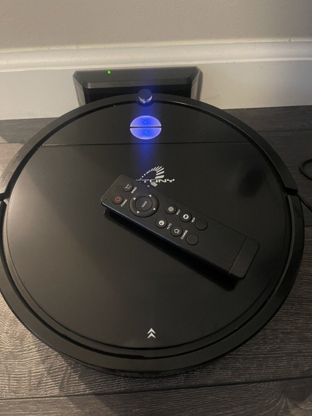 Victony Robot Vacuum - Like new